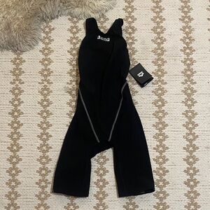 NWT Arena Powerskin ST 2.0 – Competitive Tech Suit